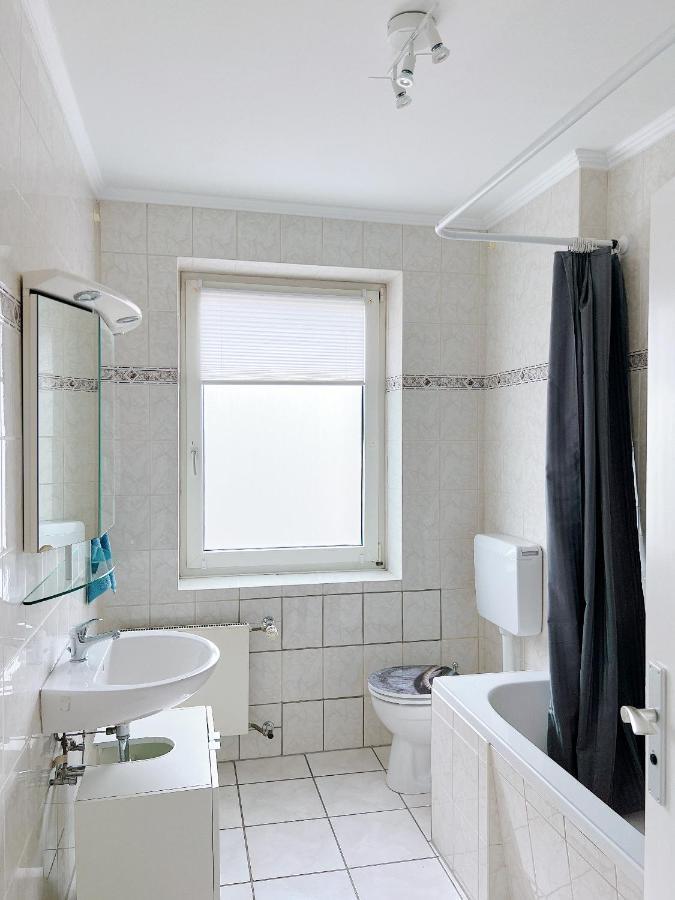 Haus Neuss-1.Og Apartment Luaran gambar